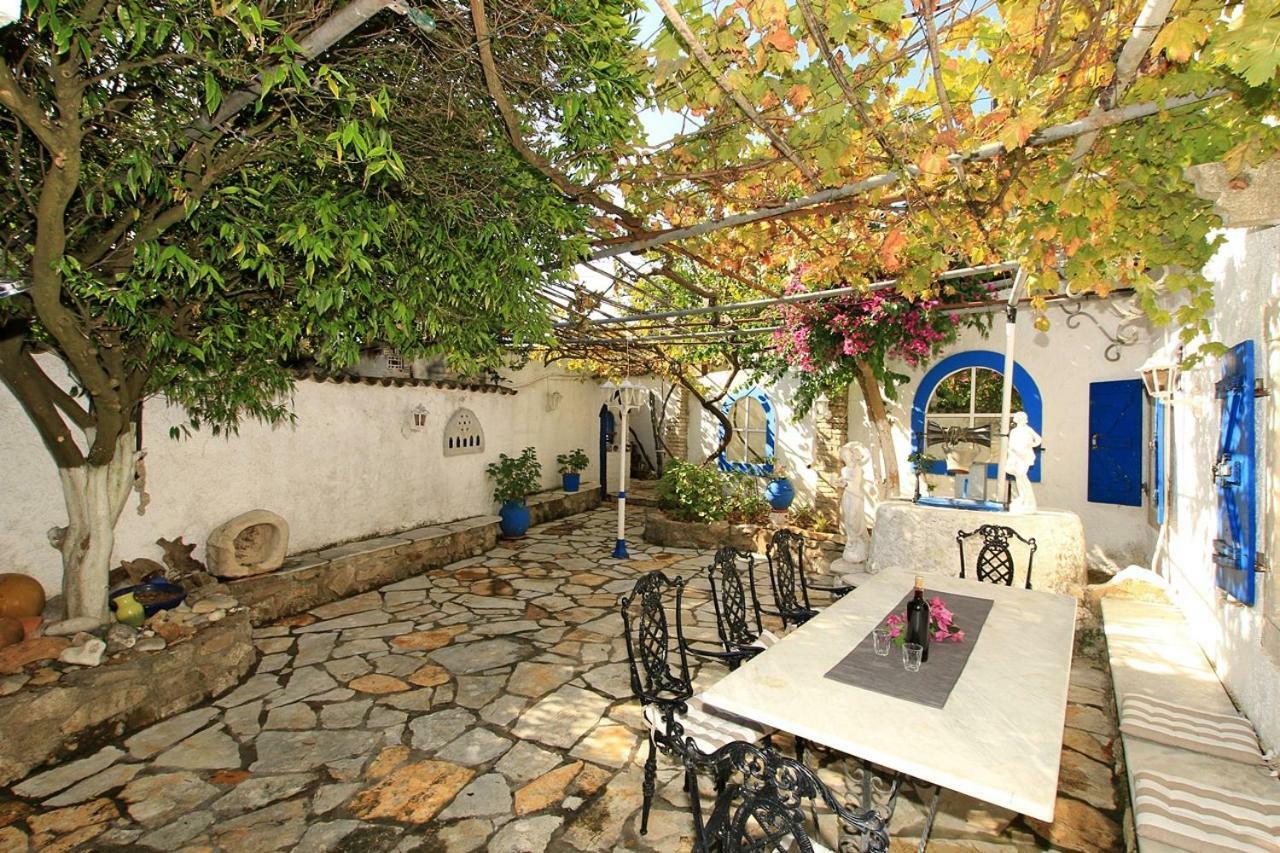Archontiko Kourkoulos Makrádes Exterior foto
